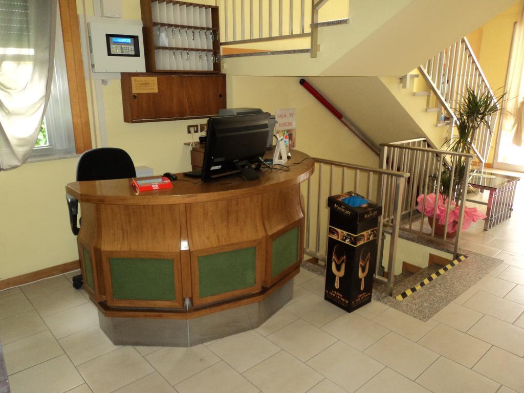 Hotel Villa Donati Viserbella di Rimini Eksteriør bilde